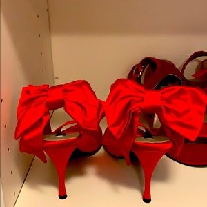 Red bow heels!  Perfect for Valentine’s Day!